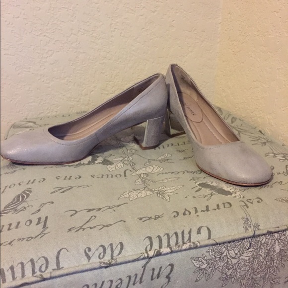 donald pliner corin pump